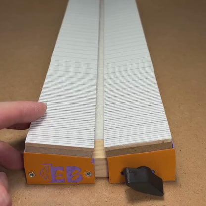 Adjustable Pinning Board